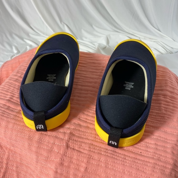 Unisex Mahabis slipper, women size 8, men size 6.5 - Picture 4 of 11